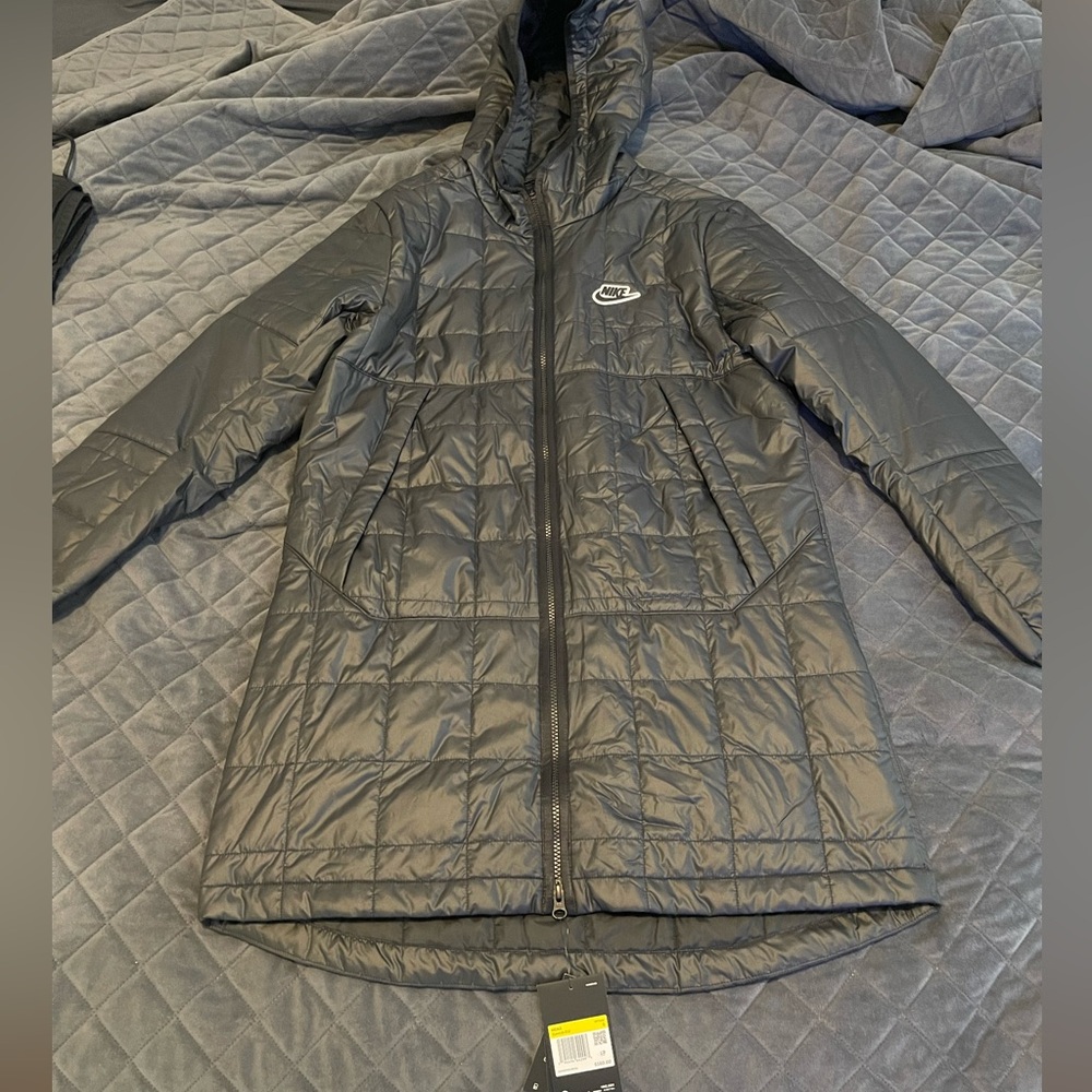 Nike windbreaker size Small